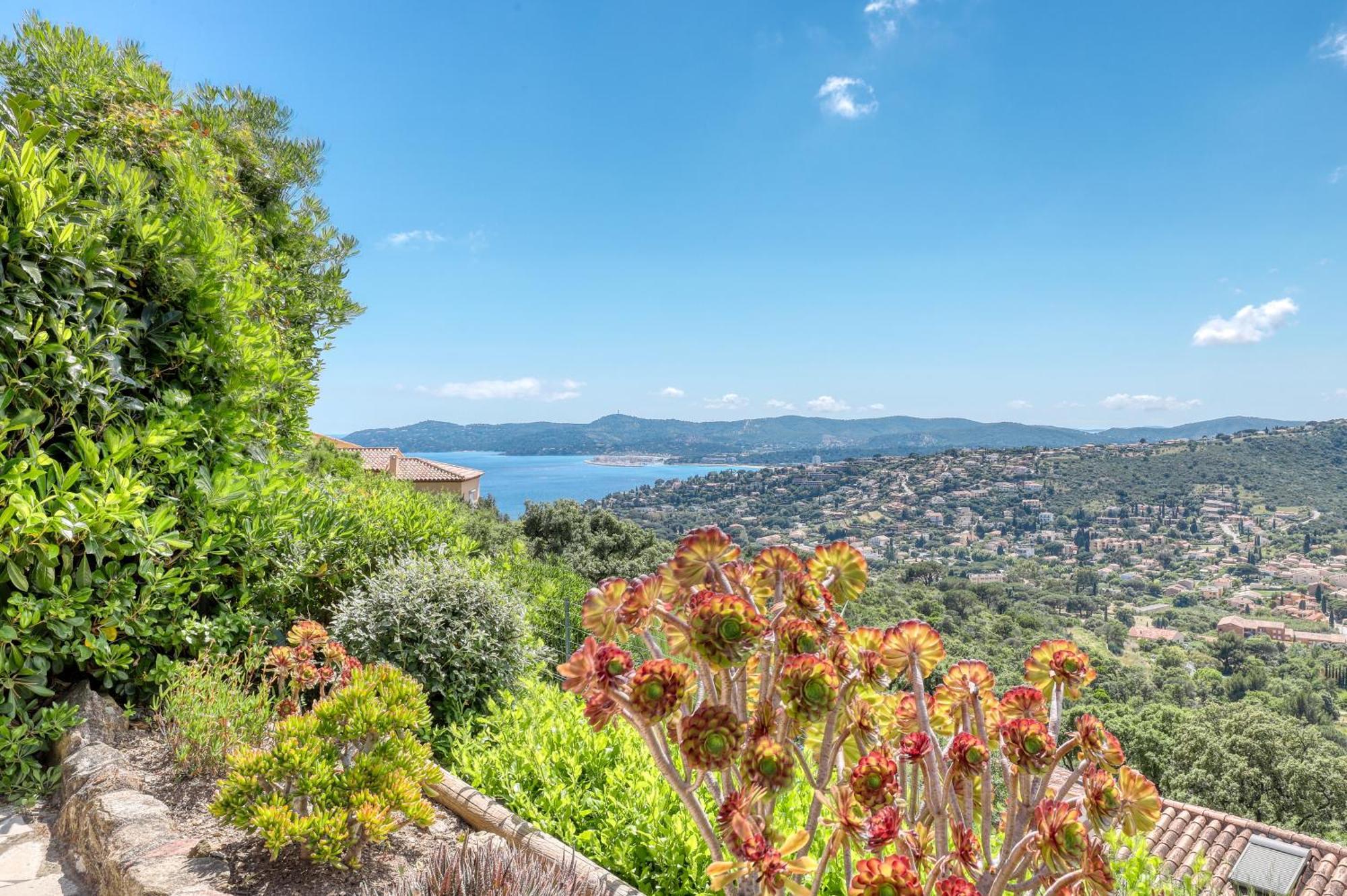 Апартаменты Exceptional View In Saint-Clair For 4 People Ле-Лаванду Экстерьер фото